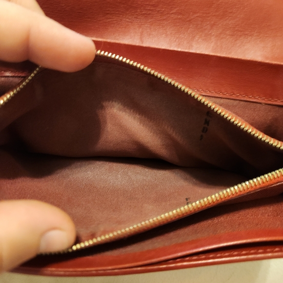 Fendi Zucca Wallet in Preowned Condition - Picture 11 of 12